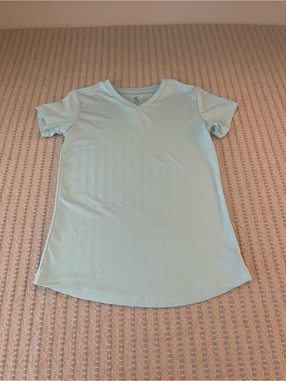 Champion V-Neck Short Sleeve Activewear -Tee for Kids - Size: XL